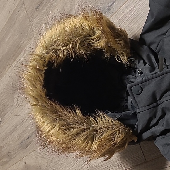 Ripzone girls Winter jacket - Picture 3 of 9